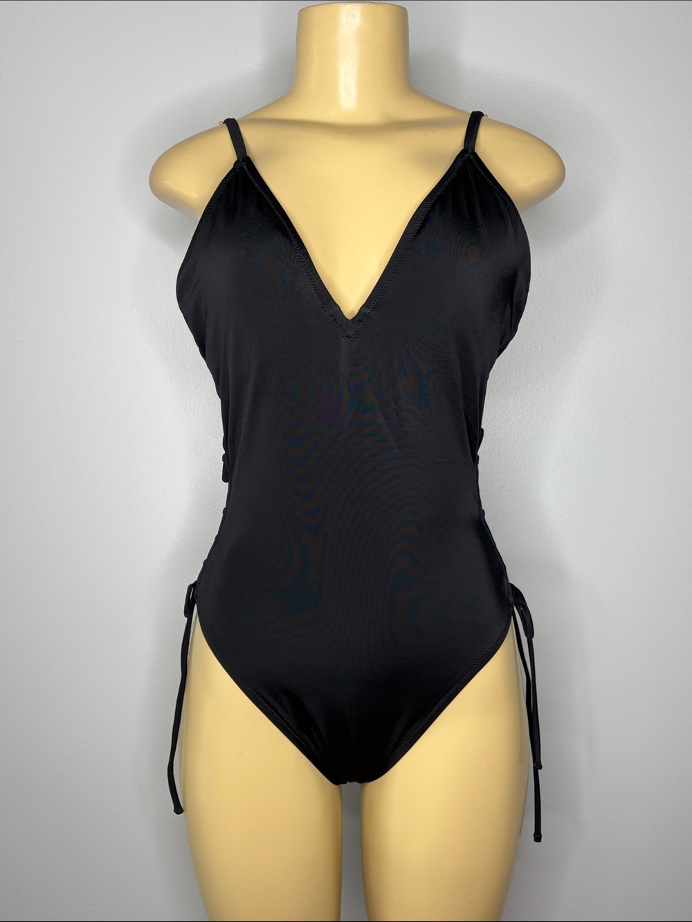 Shade & Shore Classic Black One-Piece Swimsuit Size L